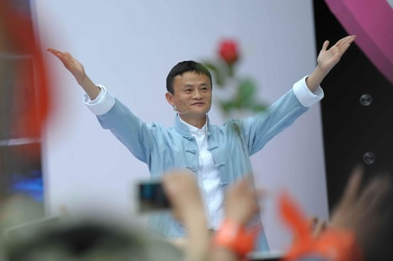 30万开支：公布公司化站群一年成本 建站教程